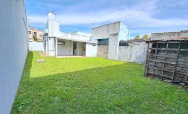 Casa en  Temperley Ituzaingo al 1100