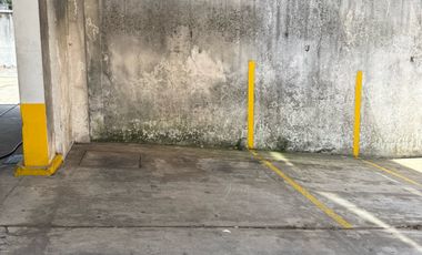 VENTA Oportunidad de inversión monoambiente dividido con cochera en La Plata Centro 8 y 58