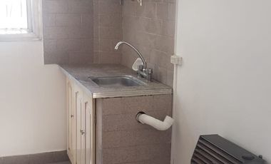 VENTA Oportunidad de inversión monoambiente dividido con cochera en La Plata Centro 8 y 58
