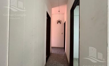 Casa de 3 ambientes con Jardin, Patio, Terraza y Garage en Villa Adelina en Venta