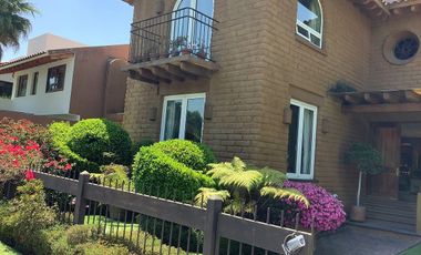 CASA EN VENTA LOMAS COUNTRY -UBICACION-PRECIO