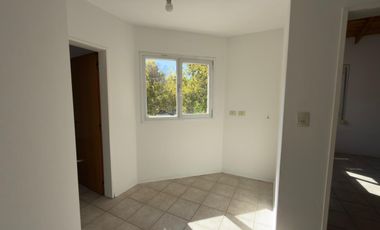 Casa 3 Dorm. con Pileta - B° Arévalo - Cipolletti