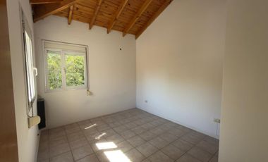 Casa 3 Dorm. con Pileta - B° Arévalo - Cipolletti