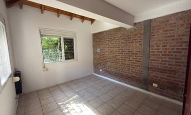 Casa 3 Dorm. con Pileta - B° Arévalo - Cipolletti
