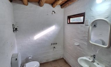 CASA EN VENTA!! sobre lago de Salto Grande