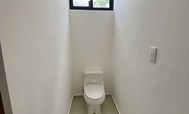 TOWNHOUSE SEMI AMUEBLADO EN RENTA  EN  TEMOZÓN NORTE, CERCA DE UNIV. MARISTA