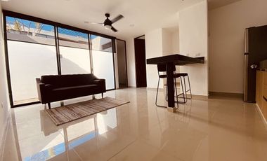 TOWNHOUSE SEMI AMUEBLADO EN RENTA  EN  TEMOZÓN NORTE, CERCA DE UNIV. MARISTA