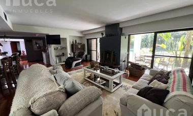 ALQ VERANO | Importante casa con enorme Pileta y hermoso Parque Barrio Parque Alta Vista