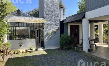 ALQ VERANO | Importante casa con enorme Pileta y hermoso Parque Barrio Parque Alta Vista