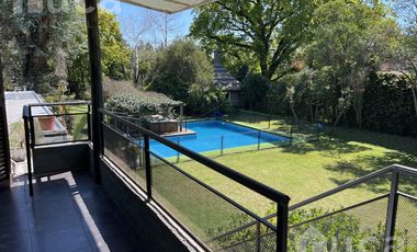 ALQ VERANO | Importante casa con enorme Pileta y hermoso Parque Barrio Parque Alta Vista