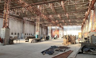 Excelente establecimiento industrial de aproximadamente unos 3000 m2 cubiertos