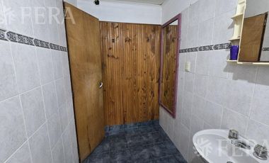 Venta casa 4 ambientes con cochera en Monte Chingolo