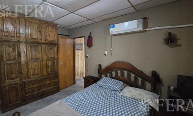 Venta casa 4 ambientes con cochera en Monte Chingolo