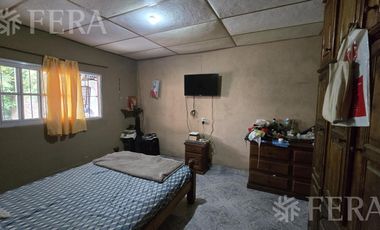 Venta casa 4 ambientes con cochera en Monte Chingolo