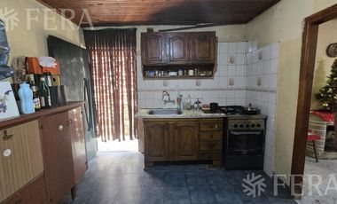 Venta casa 4 ambientes con cochera en Monte Chingolo
