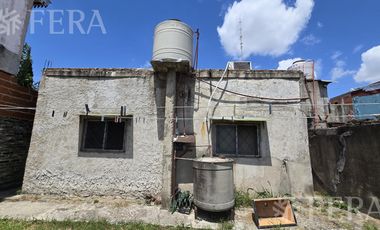 Venta casa 4 ambientes con cochera en Monte Chingolo