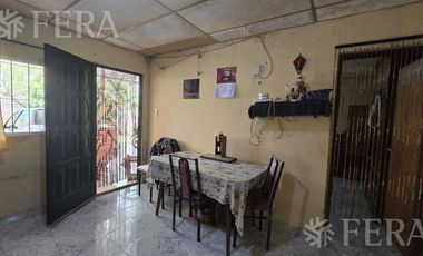 Venta casa 4 ambientes con cochera en Monte Chingolo