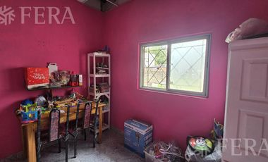 Venta casa 4 ambientes con cochera en Monte Chingolo
