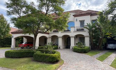 Alquiler Casa en Altamira a la laguna