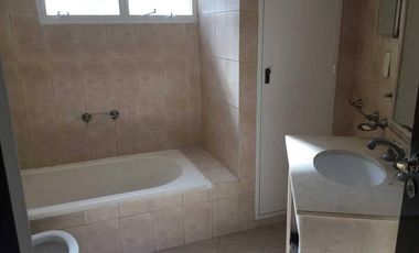 ESPECTACULAR DEPARTAMENTO EN ALQUILER EN RECOLETA CON COCHERA