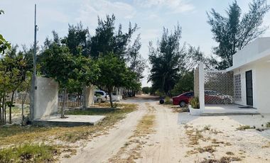 TERRENO EN LA PLAYA DE CHICXULUB PUERTO EN MERIDA YUCATAN