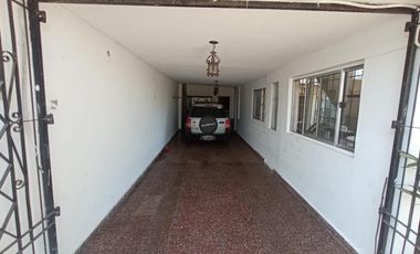 Casa - Burzaco