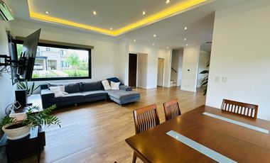 Casa en Barrio Santa Juana 6 ambientes