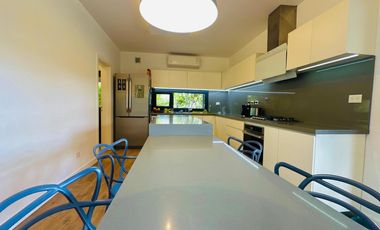 Casa en Barrio Santa Juana 6 ambientes