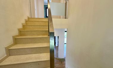 Casa en Barrio Santa Juana 6 ambientes