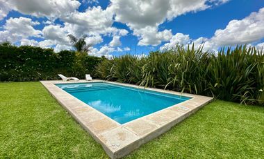 Casa en Barrio Santa Juana 6 ambientes