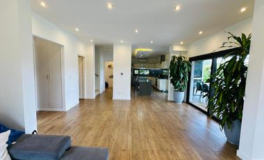 Casa en Barrio Santa Juana 6 ambientes