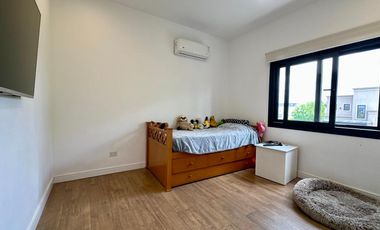 Casa en Barrio Santa Juana 6 ambientes