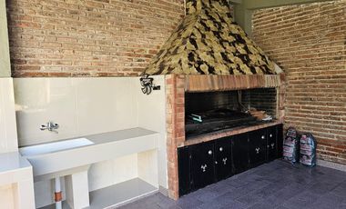 ALQUILER TEMPORAL DE CASA QUINTA  EN GRAL. PACHECO