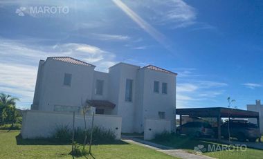 CASA EN ALQUILER EN SAN MATÍAS A LA LAGUNA - MAROTO PROPIEDADES.