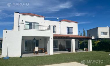 CASA EN ALQUILER EN SAN MATÍAS A LA LAGUNA - MAROTO PROPIEDADES.