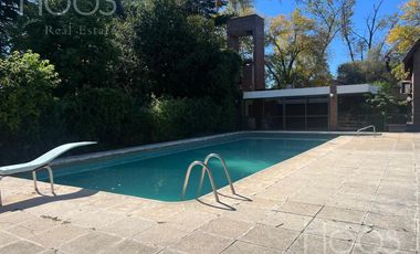 ALQUILER TEMPORAL - CASA CON GRAN PARQUE, PILETA Y QUINCHO EN ITUZAINGO