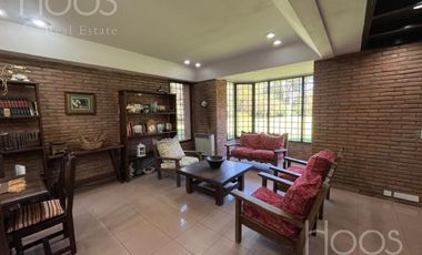 ALQUILER TEMPORAL - CASA CON GRAN PARQUE, PILETA Y QUINCHO EN ITUZAINGO