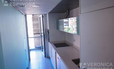 Departamento en alquiler, cuatro ambientes en Castelar. Edificio de categoría