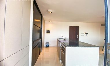 Departamento en alquiler, cuatro ambientes en Castelar. Edificio de categoría