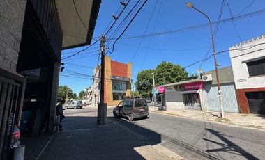 ALQUILER DEPOSITO 750 M2 y 200 M2 OFICINAS Y 4 COCHERAS  CIUDADELA