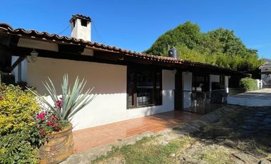 Casa en renta en Valle de Bravo a unas cuadras del centro
