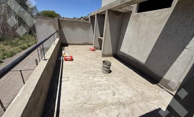 VENTA DTO DE 1 DORMI   COCHERA Y TERRAZA - NEUQUEN CAPITAL