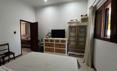 VENTA CASA DOS DORMITORIOS GUADALUPE  REMODELADA