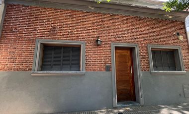 VENTA CASA DOS DORMITORIOS GUADALUPE  REMODELADA