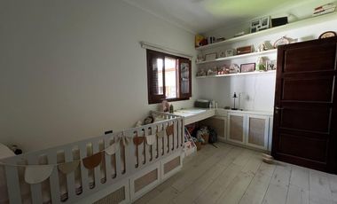 VENTA CASA DOS DORMITORIOS GUADALUPE  REMODELADA