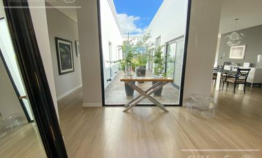 Casa en venta en una planta  en Greenville Polo Hudson Berazategui