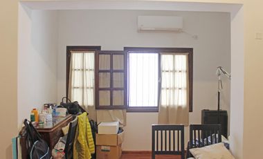 Casa de 6 ambientes con cocheras en venta en San Isidro