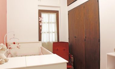 Casa de 6 ambientes con cocheras en venta en San Isidro