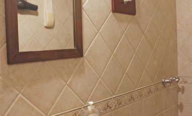 Casa de 6 ambientes con cocheras en venta en San Isidro