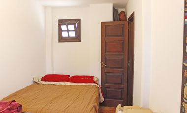 Casa de 6 ambientes con cocheras en venta en San Isidro